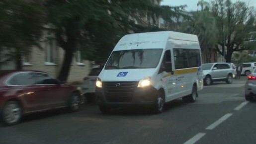 Глеб Никитин передал ключи от трех автомобилей для людей с ОВЗ республике Абхазия